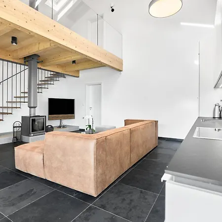 Apartment 3 Bedroom House With Terrace By Mountain Ways